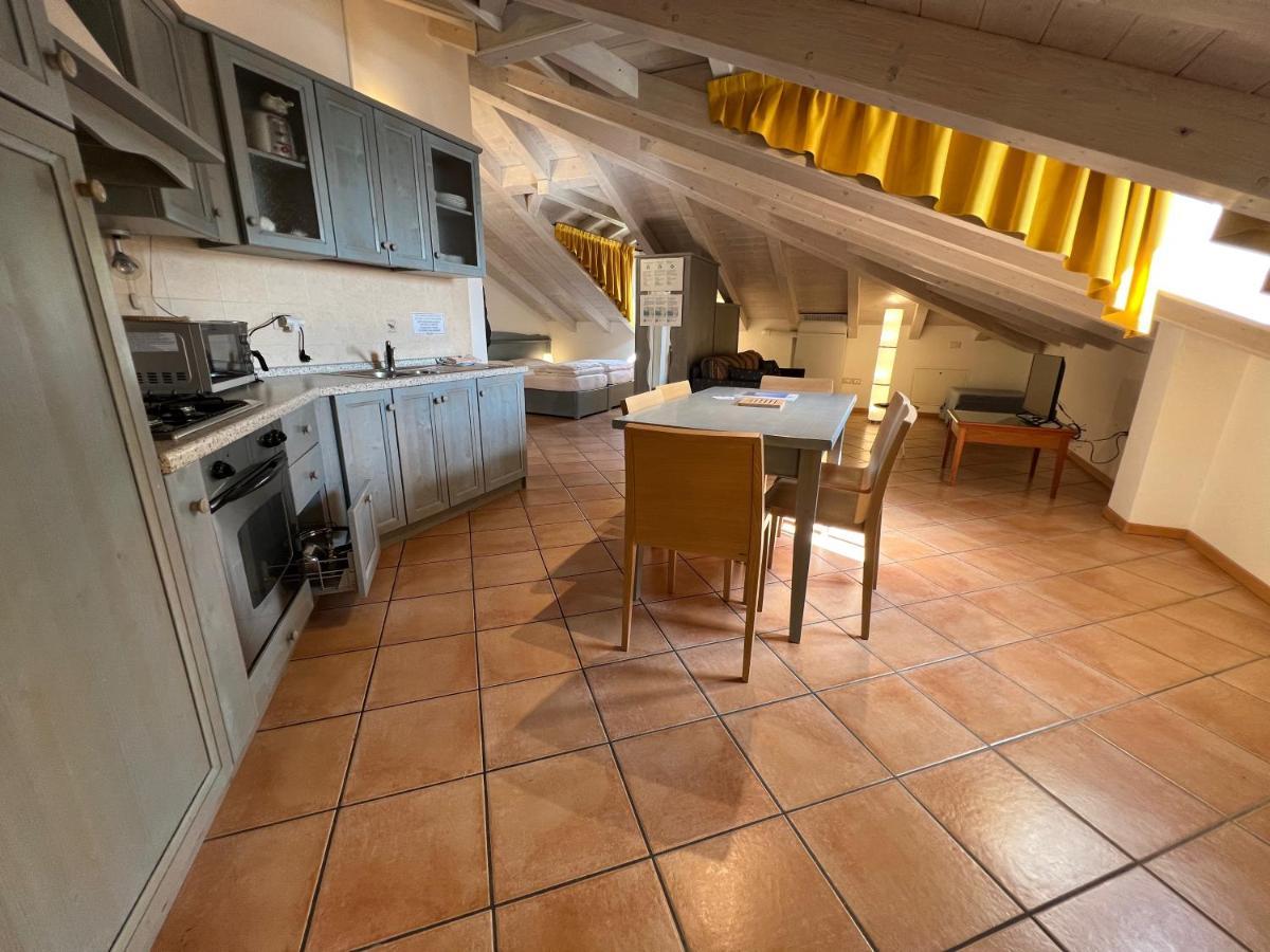 טורבולה Studio Apartments Baia Azzurra 7 מראה חיצוני תמונה